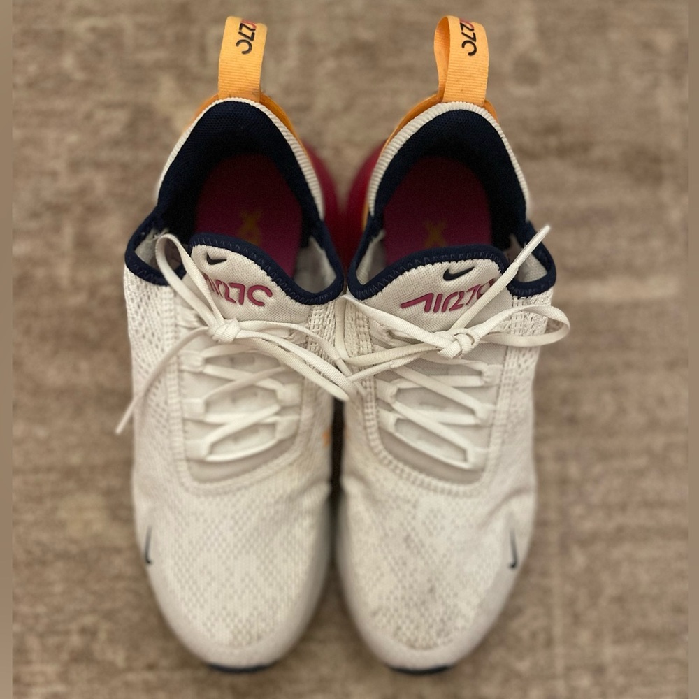 Nike Women's Air Max 270 - Picture 4 of 7